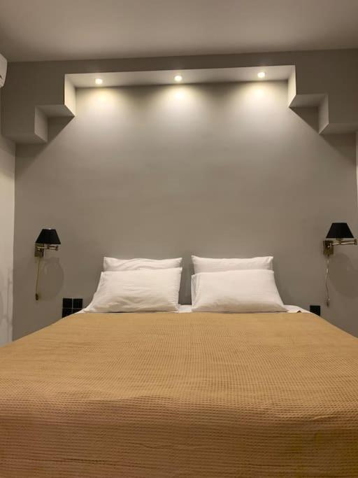 Varkiza Lux Apartment ภายนอก รูปภาพ