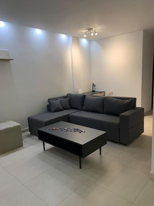 Varkiza Lux Apartment ภายนอก รูปภาพ