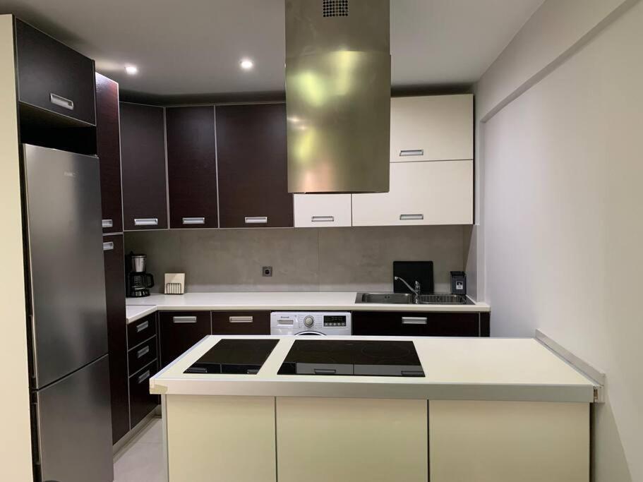 Varkiza Lux Apartment ภายนอก รูปภาพ