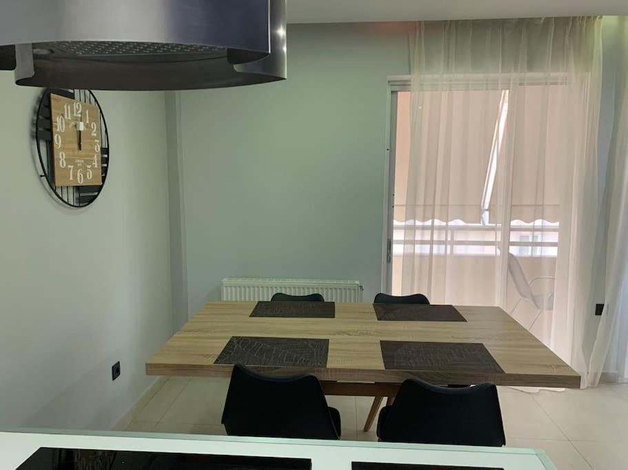Varkiza Lux Apartment ภายนอก รูปภาพ